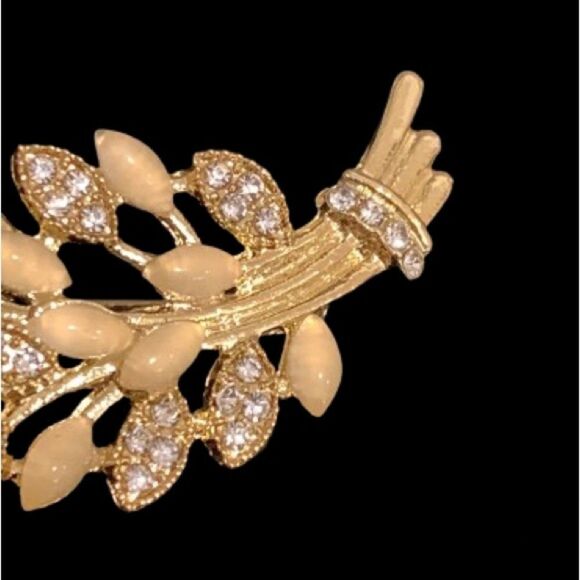 Golden Wheat Brooch with Crystals Feminine Nature Symbol - Picture 6 of 10